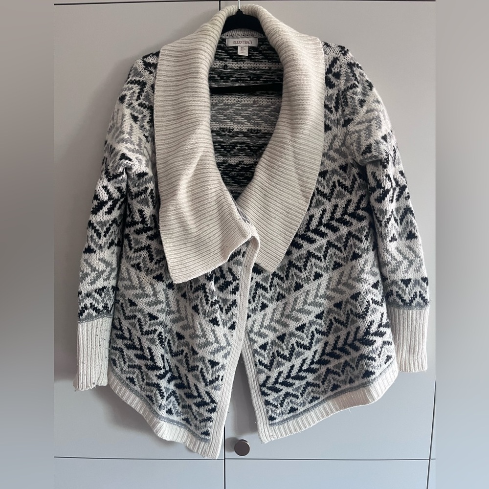 Ellen Tracy Patterned Cardigan - Cream and Black